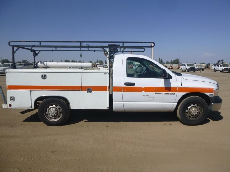 2005-dodge-ram-2500-image-14