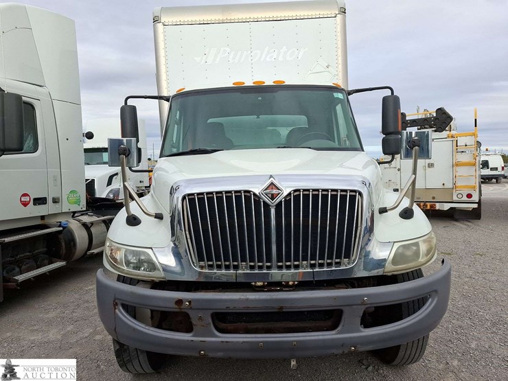 2013-international-durastar-4300-image-2