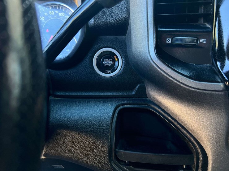 2023-dodge-3500-image-15