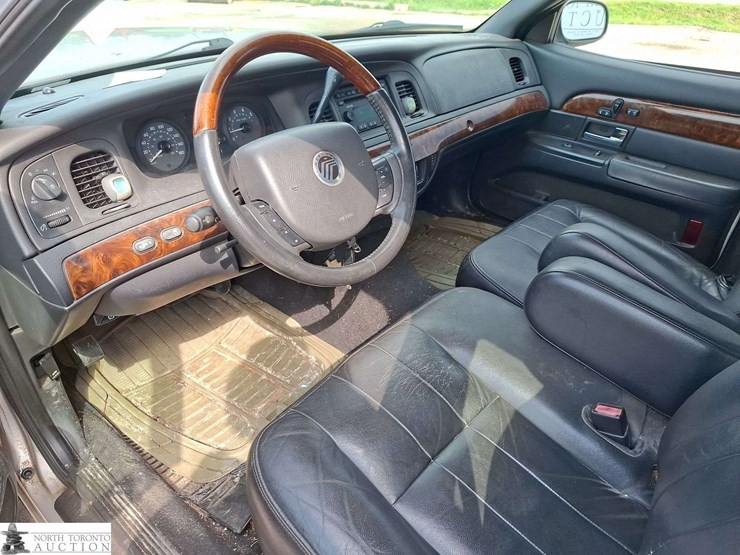 2006-mercury-grand-marquis-ls-premium-4dr-sedan-image-10