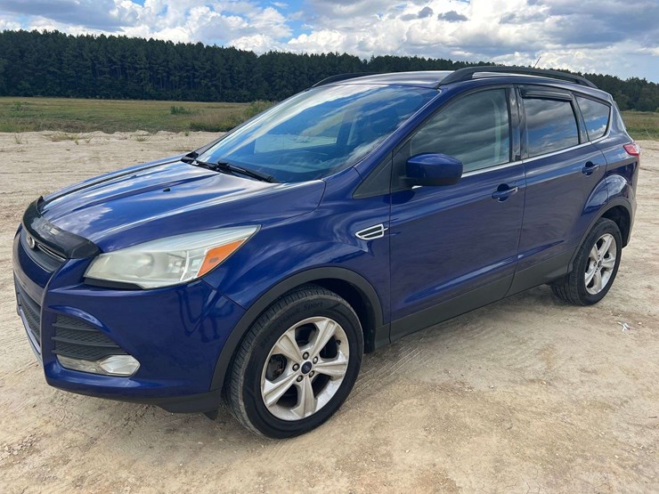 2014-ford-escape-image-1