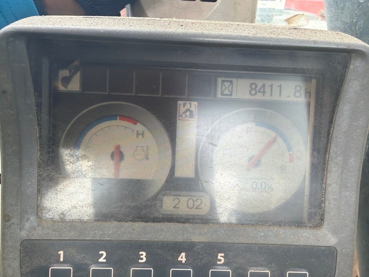 deere-200d-lc-image-32