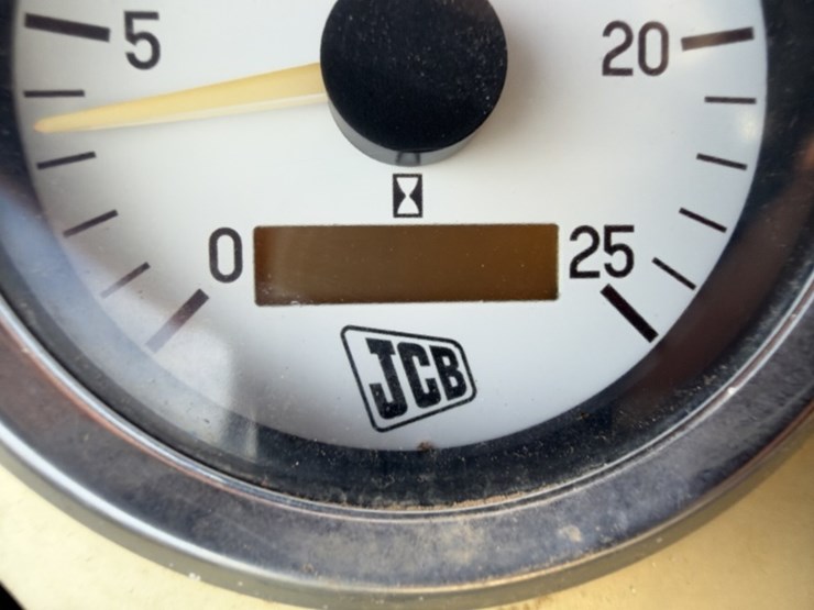 jcb-214-image-43