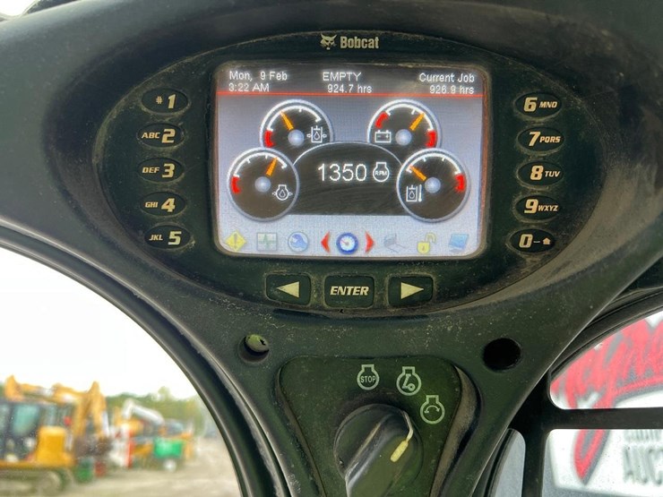 2015-bobcat-t450-image-18
