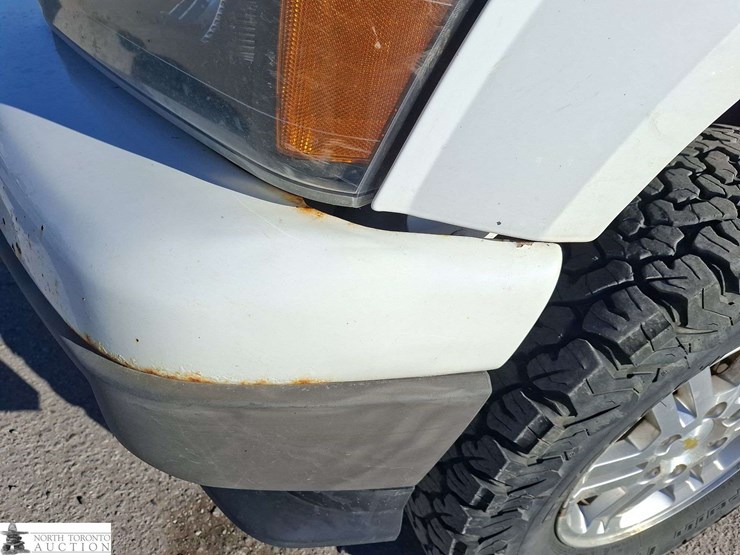 2012-chevrolet-colorado-image-23