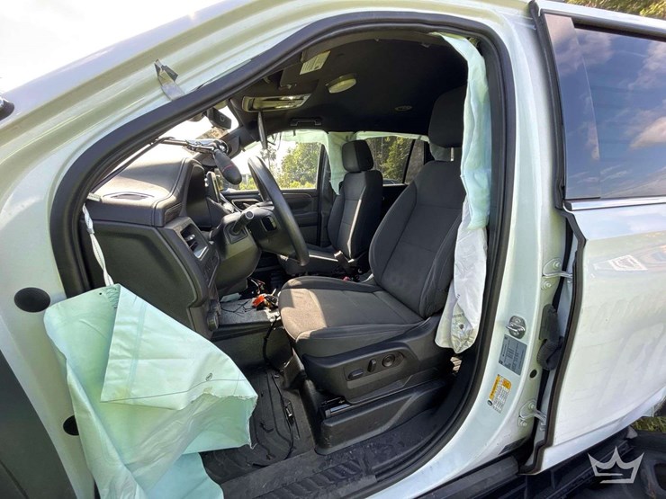 2023-chevrolet-tahoe-image-13