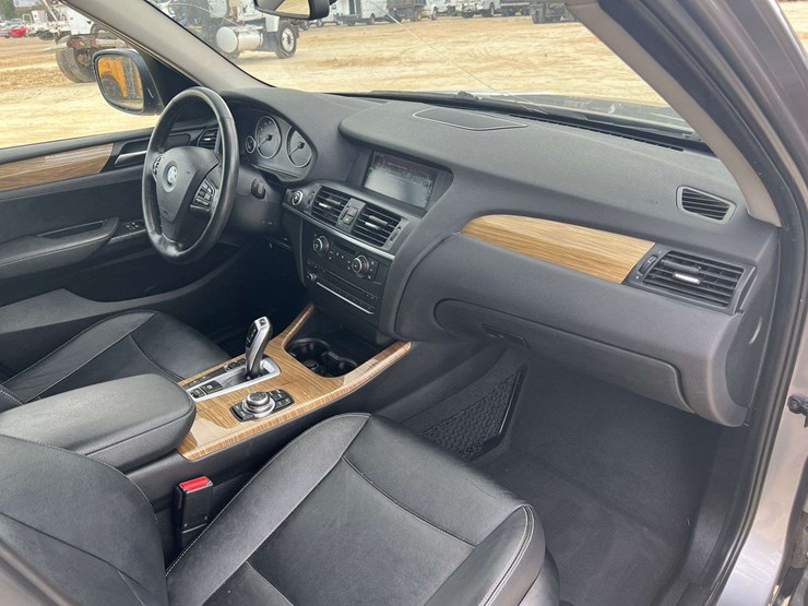 2013-bmw-x3-image-18