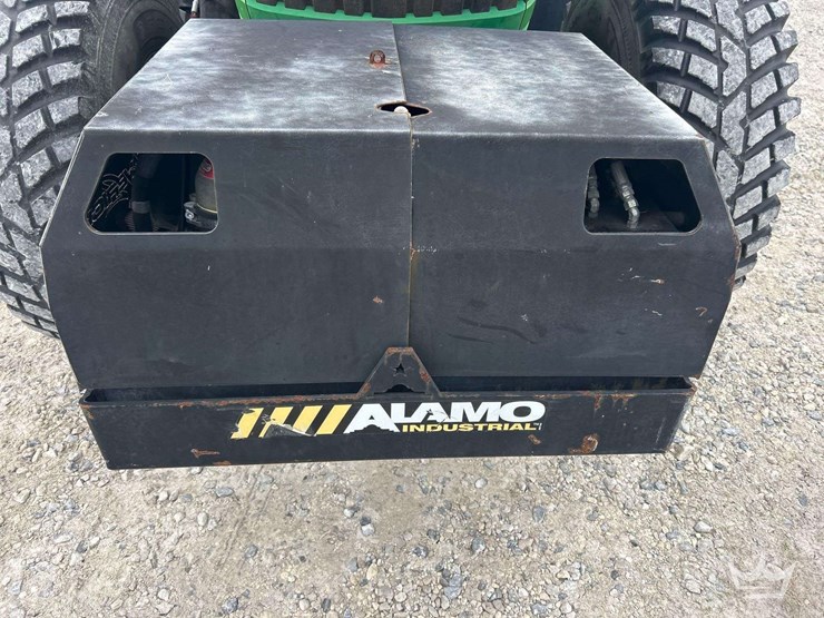 john-deere-6145m-image-21
