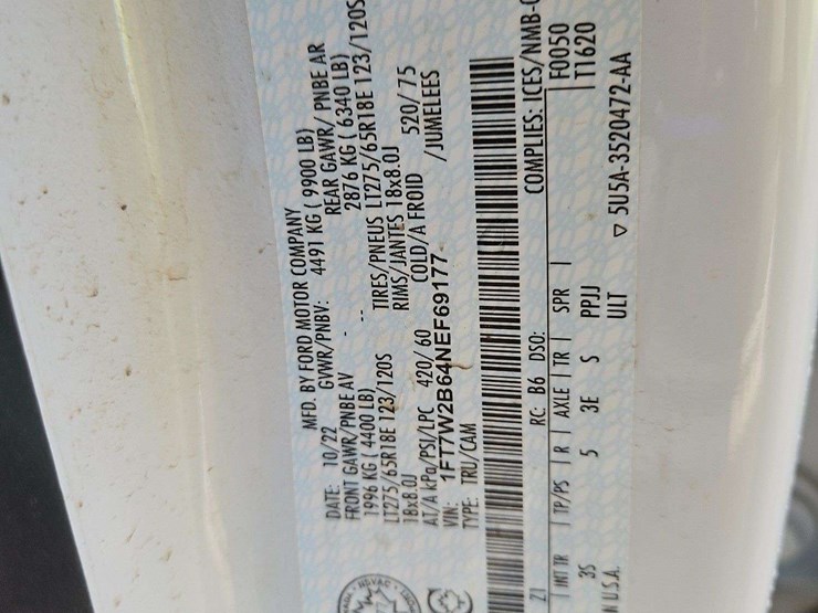 2022-ford-f250-image-16
