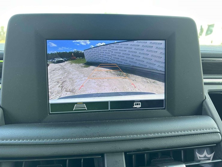 2022-chevrolet-tahoe-image-18