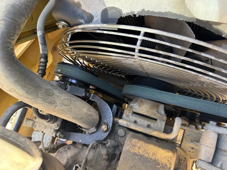 2006-deere-410g-image-49