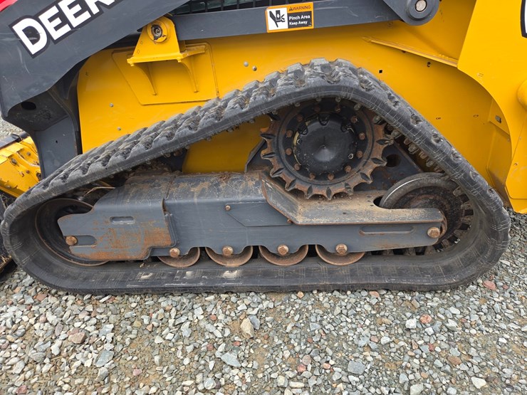deere-317g-image-50