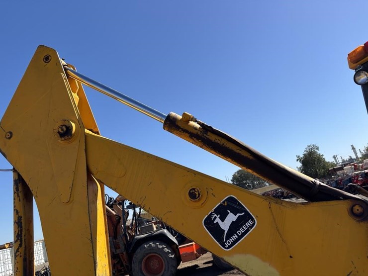 1988-deere-310c-image-22