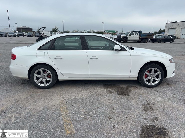 2009-audi-a4-image-4