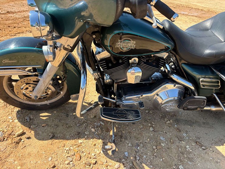 2002-harley-davidson-classic-motorcycle-(64,181-miles)-image-16