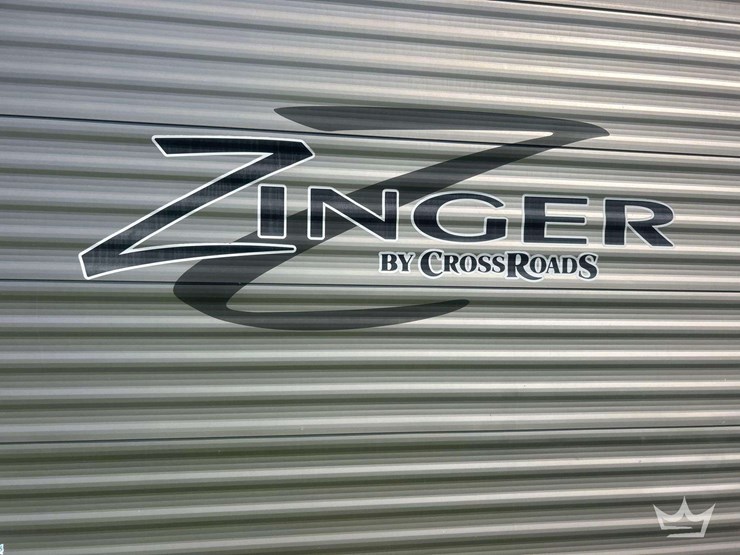 2014-28ft-crossroads-zinger-t/a-travel-trailer-image-25