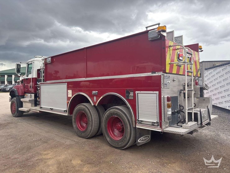 2004-mack-granite-cv713-image-4