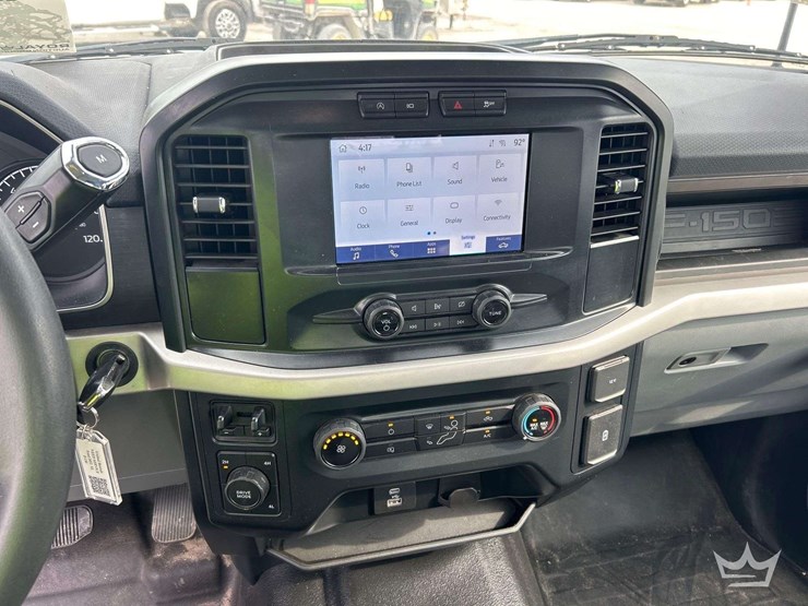 2022-ford-f150-image-17