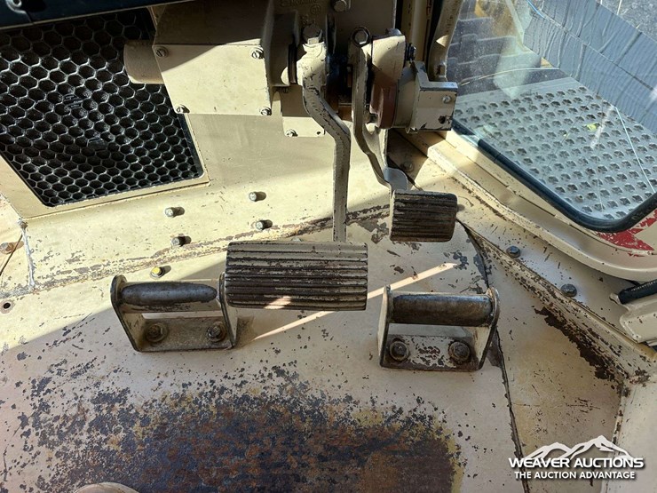 caterpillar-d8r-image-75