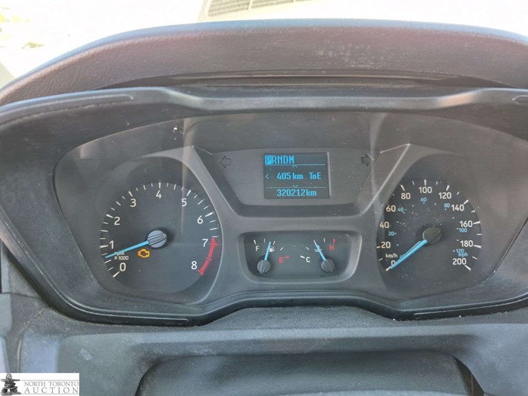 2015-ford-transit-image-11