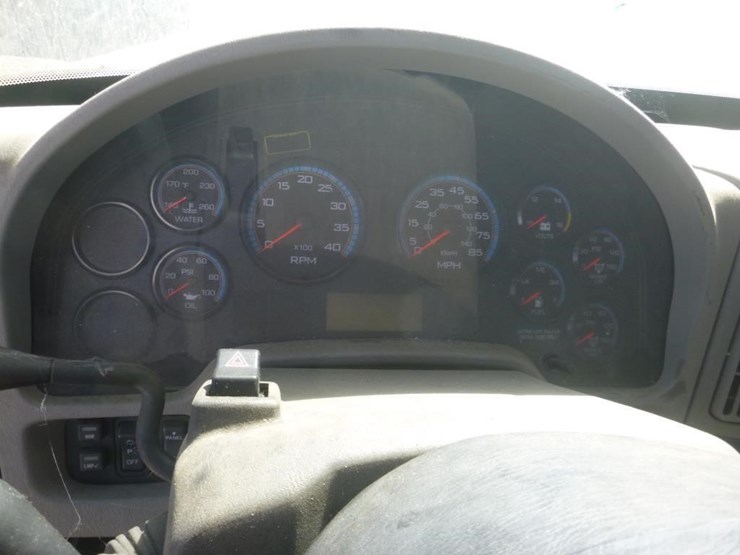 2013-international-durastar-4300-image-20