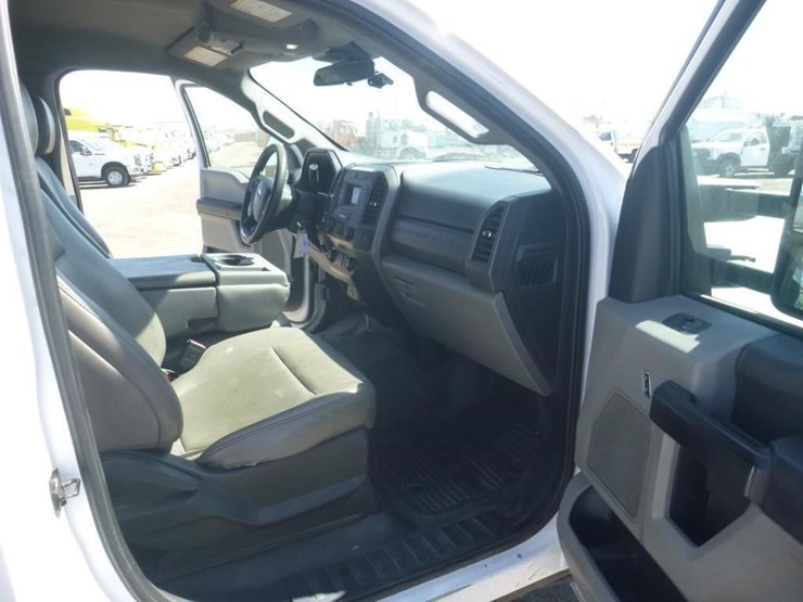 2020-ford-f350-image-6