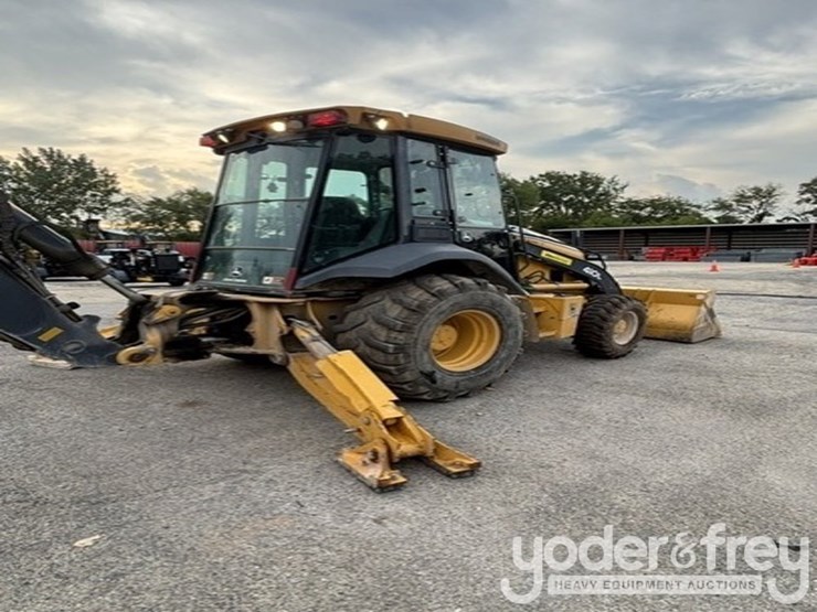 2018-deere-410l-image-4
