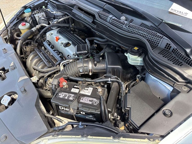 2011-honda-crv-image-8