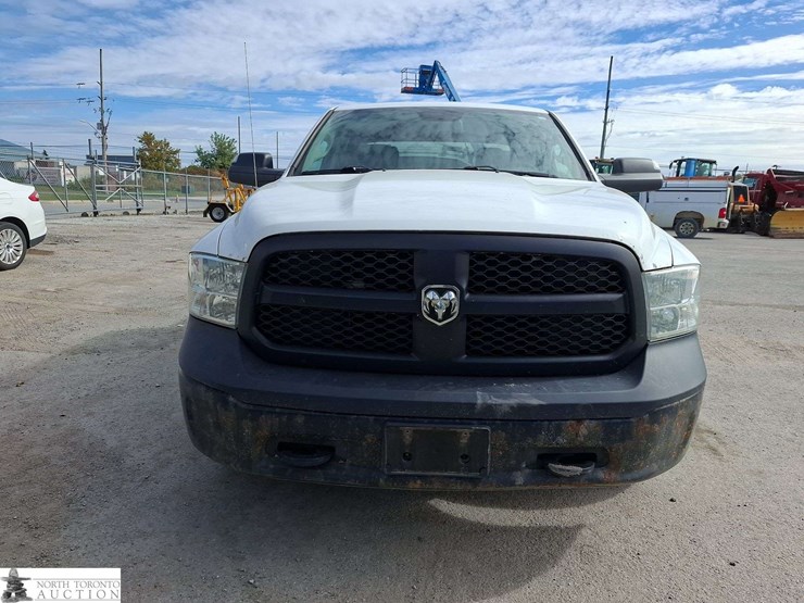 2018-dodge-1500-image-2