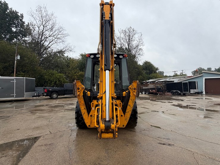 jcb-3cx-image-4