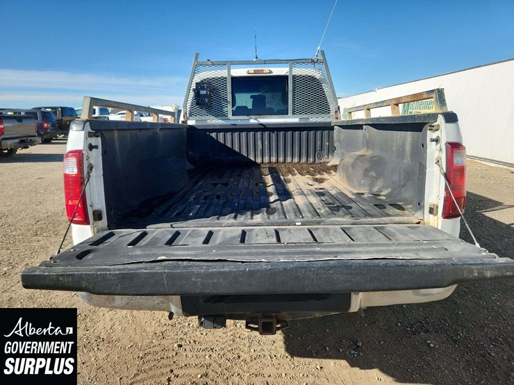 2013-ford-f350-image-37