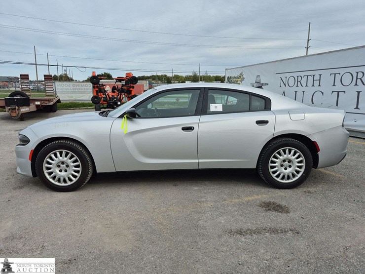 2019-dodge-charger-image-8