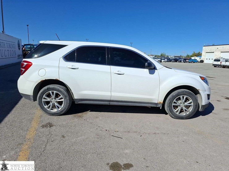 2017-chevrolet-equinox-image-4