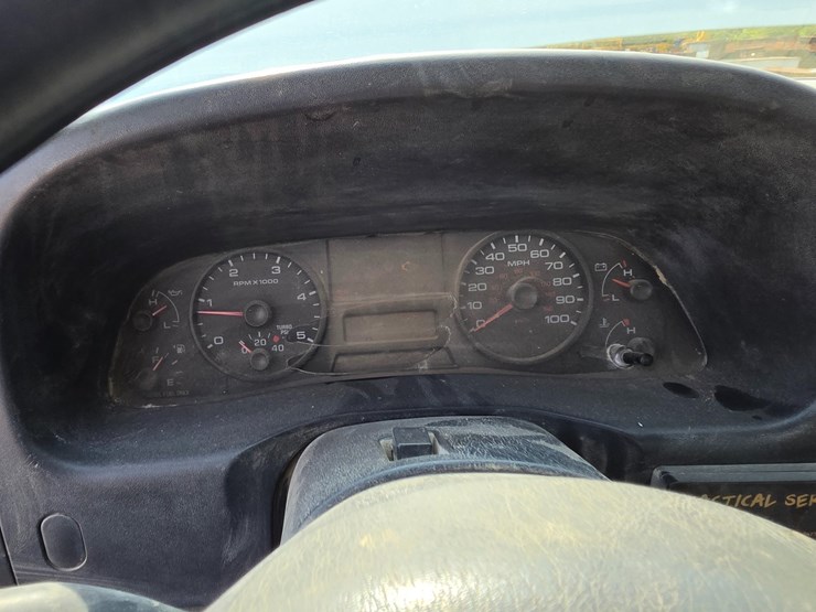 2005-ford-f550-image-59