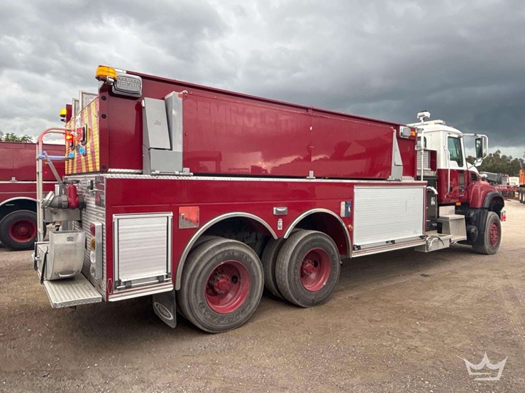 2004-mack-granite-cv713-image-3