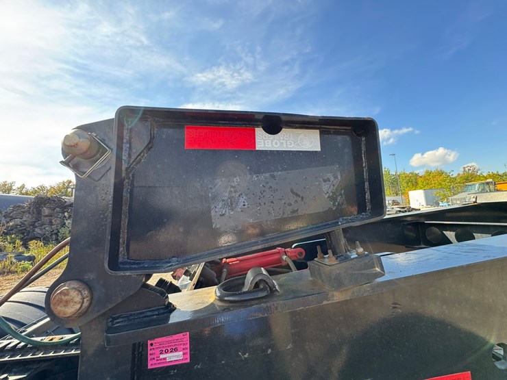 2022-globe-lowboy-image-73