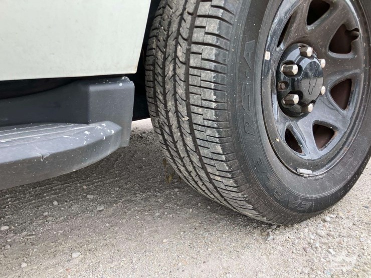2019-chevrolet-tahoe-image-23