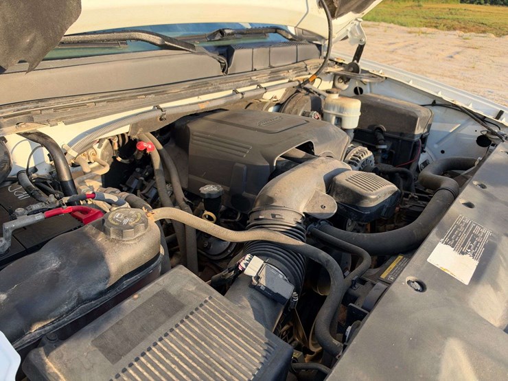 2010-gmc-sierra-1500-image-8