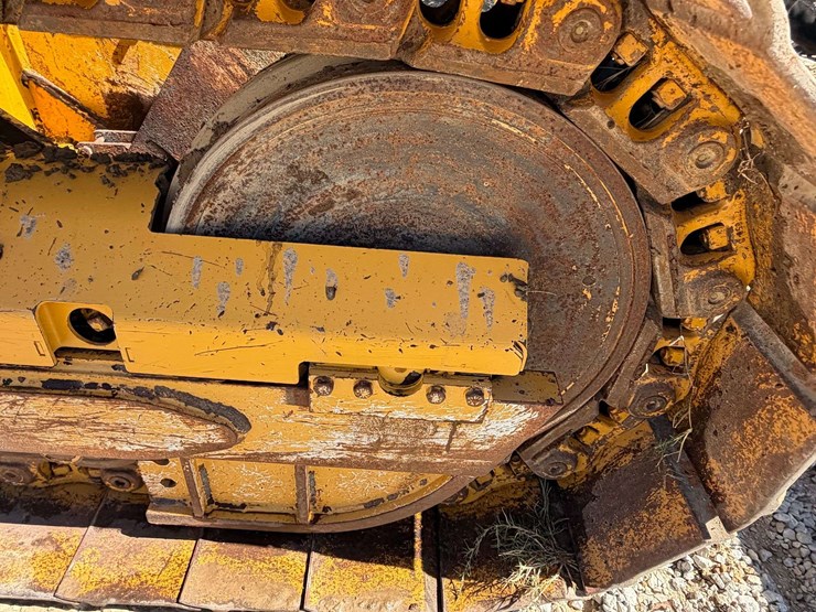 2018-deere-650k-image-33