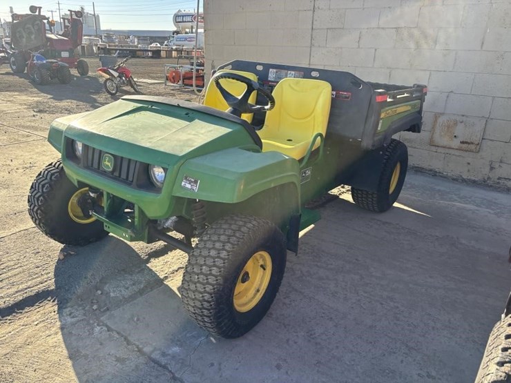 2012-john-deere-gator-image-1