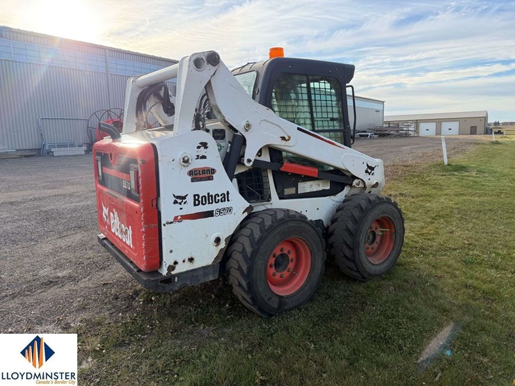 2015-bobcat-s570-image-3