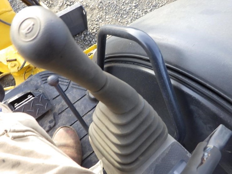 komatsu-pc35mr-1-image-35