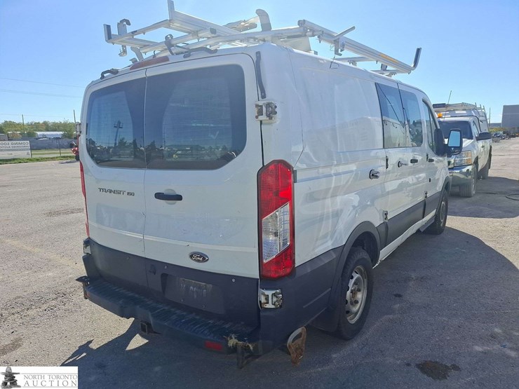 2016-ford-transit-image-3