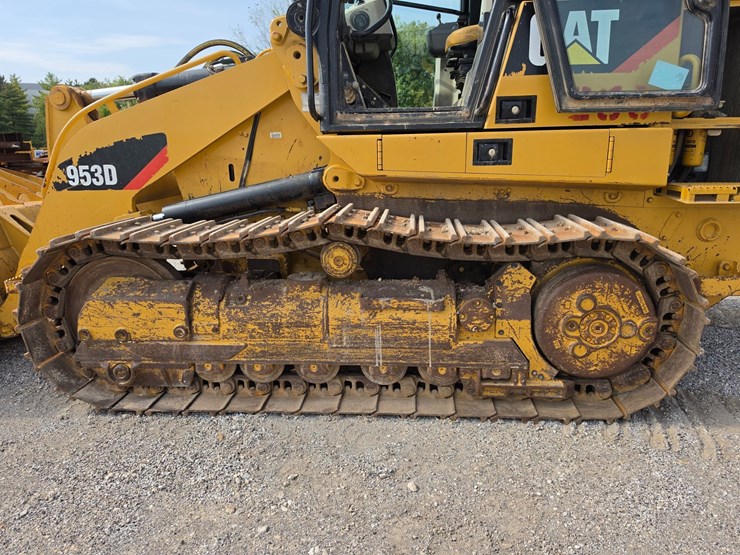 2007-caterpillar-953d-image-58