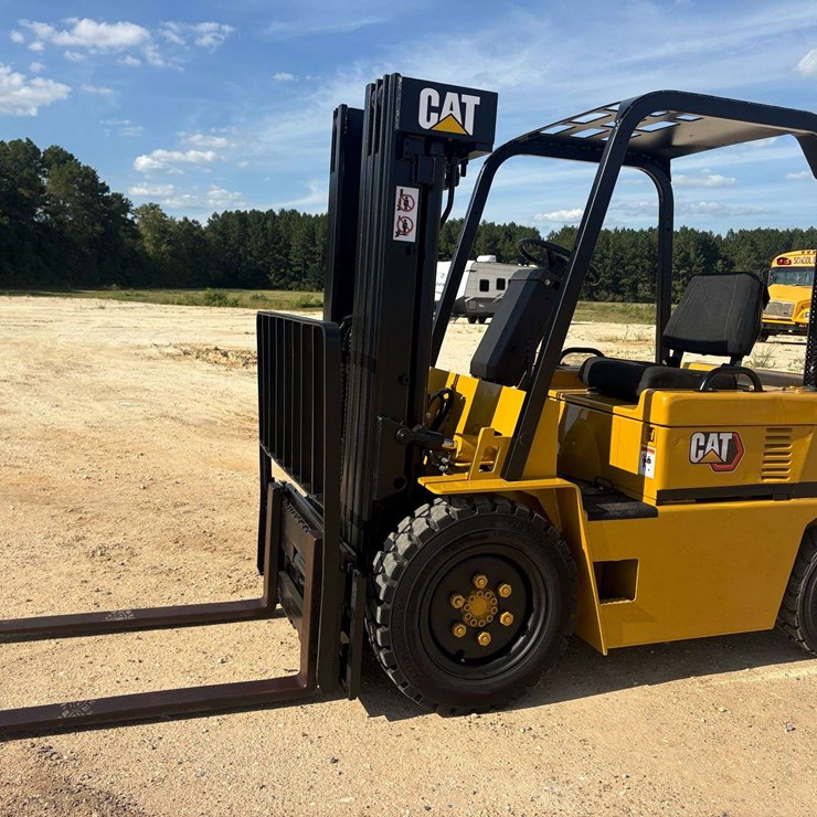 CATERPILLAR V40D