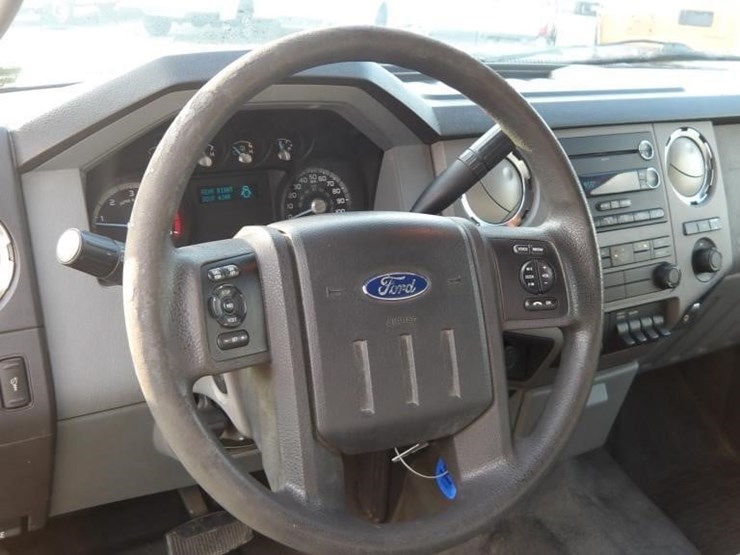 2011-ford-f550-image-20