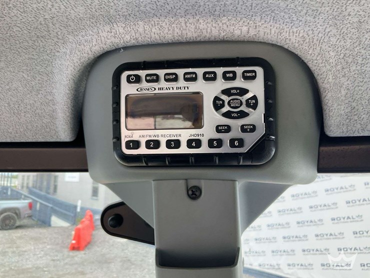 new-holland-t4.90-image-19