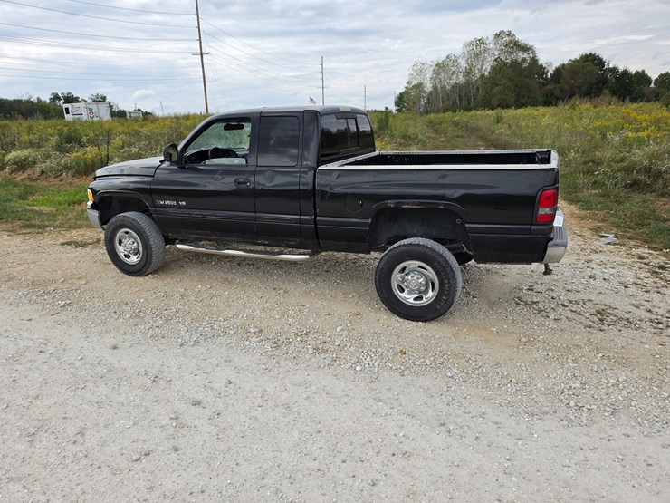 #25320-•-2001-dodge-ram-pickup-pickup-truck-image-10