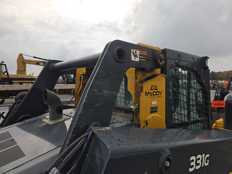 2020-deere-331g-image-36