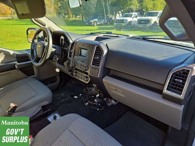 2016-ford-f150-image-28
